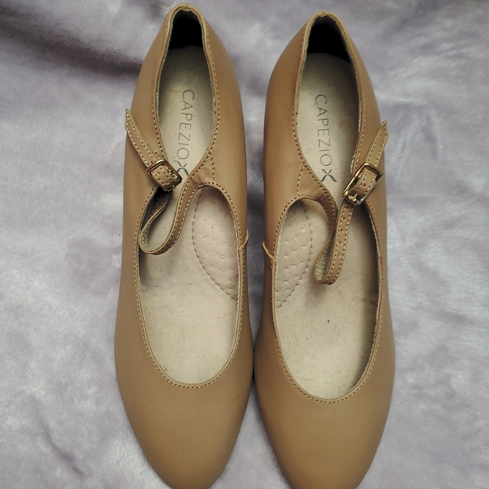 Capezio | Tan Heels with Strap - Picture 2 of 6